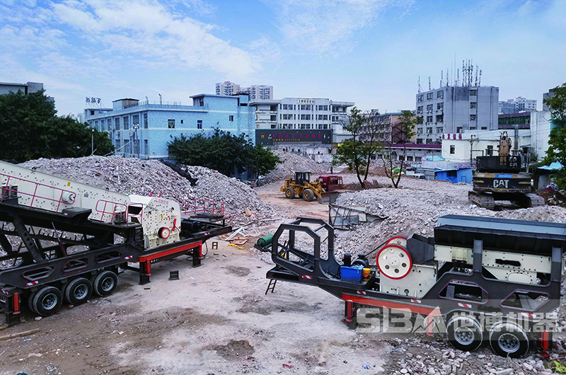 移動(dòng)式采石場(chǎng)破碎機(jī)