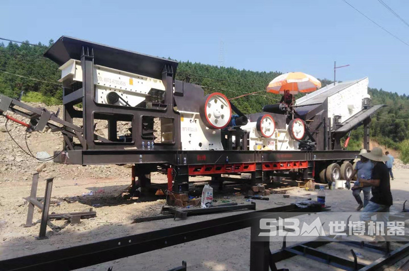 建筑垃圾破碎機(jī)——移動破碎機(jī)